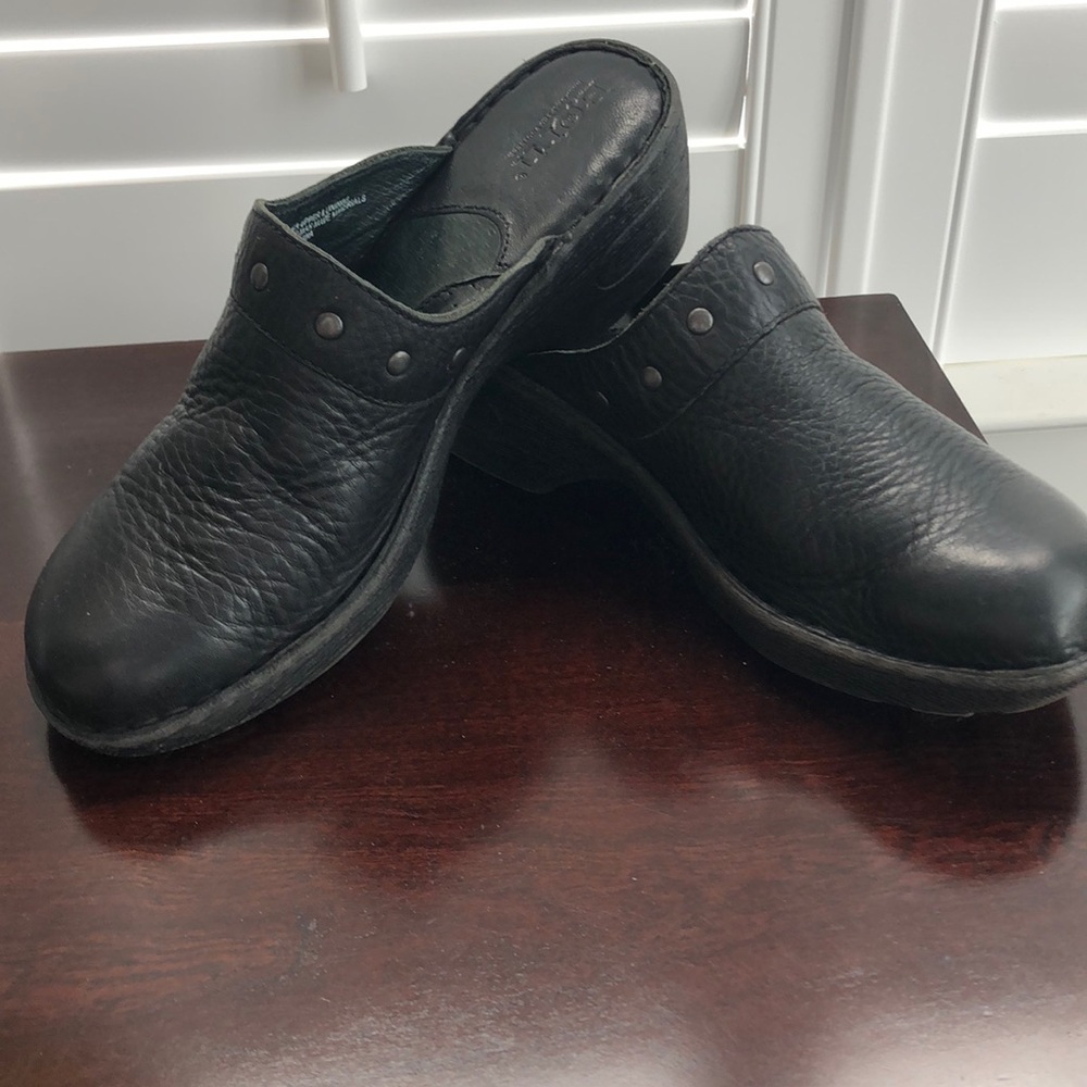 Born black leather clogs women’s size 8 or 39